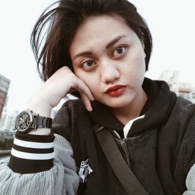 a89040804010's profile picture. 自我介紹,自己想威