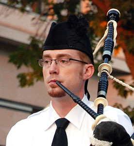 I'm a piper, you're a piper, we're a piper, they're a piper... wouldn't you like to be a piper too?