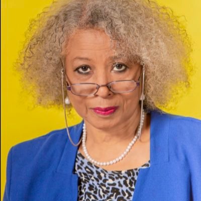 AngelalewisW's profile picture. 