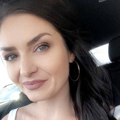 candacebrooks_'s profile picture. Nuc Med. Obsessive dog mom. AB 💍