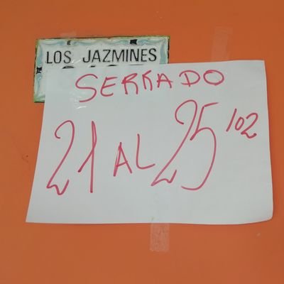 carlos_robereto's profile picture. -Quiero tener un millón de amigos
-Quiero siempre que Gane el Globo
-Le Pego Fuerte con la Zurda, dejame los tirolibres a mí.