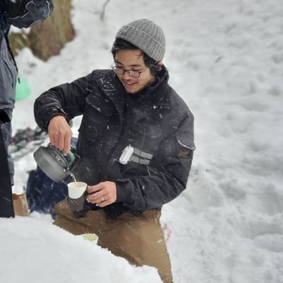 地域おこし協力隊（下の企業垢で沖縄人目線で秋田のDEEP配信中）

のんびり屋な全力少年
夢は伝説のパパ

寒いのも暑いのも、山も海も好きだけど、都会は苦手なり。
あ、茅葺の宿もやってます。