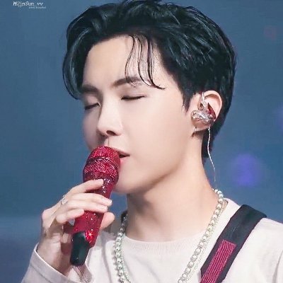 #BTS @BTS_TWT #JHOPE💜💜💜
