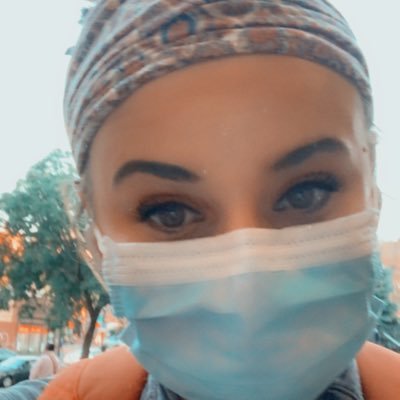 SarcasmInScrubs's profile picture. Sarcasm in scrubs. Sleep deprived.👩🏻‍⚕️ Emergency Department 😜