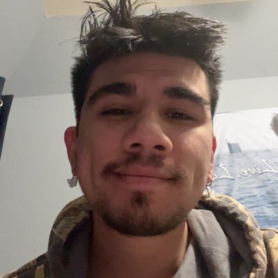 Just a wholesome boy who loves making new friends and having fun currently a streamer on twitch!