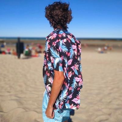 Santi_MzSantini's profile picture. ''El riesgo es la moneda que el empresario usa para retribuir el valor de la grandeza y el heroísmo''.

El sentido común es libertario.🇦🇷