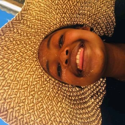 Child of the universe.
Pluviophile!
Photography enthusiast.🍀