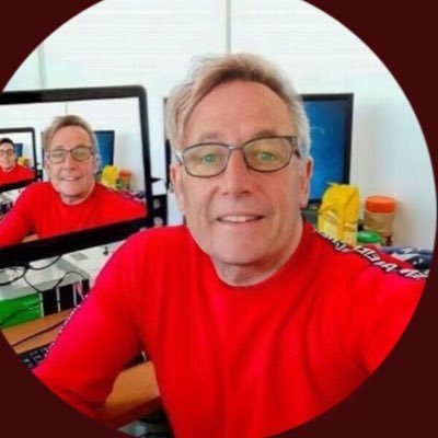 Ex Vicepresidente de Aerolíneas Splinter✈️ (ya estoy jubilado nazi) Cinturón negro contra chinardos 🥋 (de esa no me olvidó) Vivo por las guerras mundiales 💣