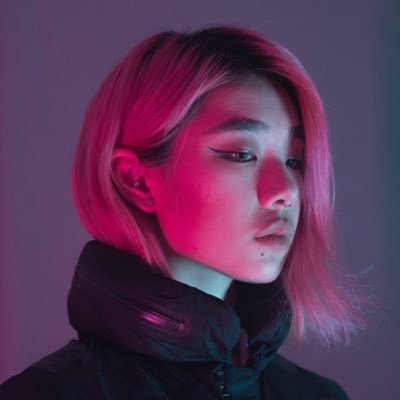 404 🖇 ∞ f ; nikolaさんのプロフィール画像