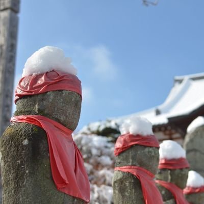 長野県塩尻市の浄土宗寺院。 読み方は”ぜんりゅうじ”更新は副住職 
 庭も池も紅葉もない映えないお寺だけど、伝えたいことはいっぱいあります。浄土宗の作法や歴史インタビュー記事などをTweetしてます。
LINE https://t.co/mv6jknMDwb
その他SNSは公式サイトにリンク