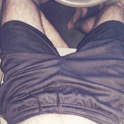 Contenido no apto para 🔞
Un día vuelve el perro arrepentido al mundillo este llamado twitter 😂