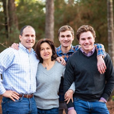 Dedicated dad ❤️ I love my children ❤️ #RWH❤️❤️❤️❤️ They call me Mike! New to Tweeter! 💪🏻💪🏻💪🏻 Making changes for my kids 🚀