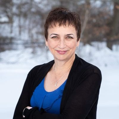 Author #empoweringwomen and #equalityforall
Find me on YouTube@ERK4Canada
Facebook: elainekellyauthor IG@elaine_kelly_author
🌈🎶🎾🚶🏾♀️🐕♀️(she/her)🍁