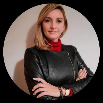 Profesional del Sector IT.
Apasionada por el mundo de la ciberseguridad.