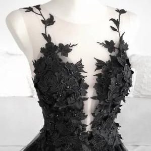 caitlinrcicot's profile picture. 