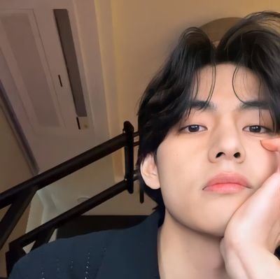 ᴮᴱ|Fan Account #BTSARMY I Purple U💜 Life goes on, Let's live on✨ @BTS_twt