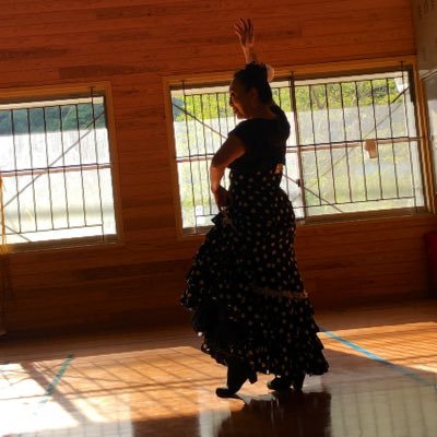フラメンコ舞踊家&メンタルボディセラピスト/創立40周年 アルテフラメンコ舞踊学院 主宰/フラメンコは人生そのもの/SARAのフラメンコ・メンタルボディ・メソッドでブレない自分軸を手にいれ人生変わった人を多数排出中♪