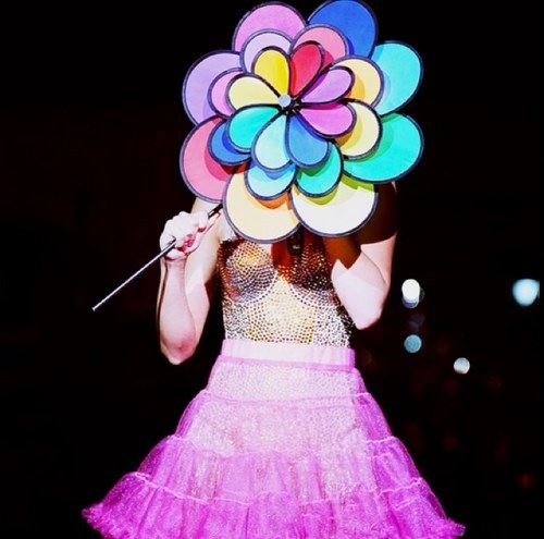 quackfever's profile picture. my name is Amber i love writing im only 14 but i have a passion for writing i really hope you enjoy my writing.