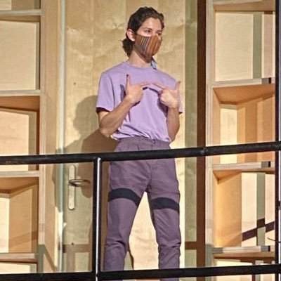 enzosanchezvd's profile picture. Unhealthy twink behaviour (He/Him)
