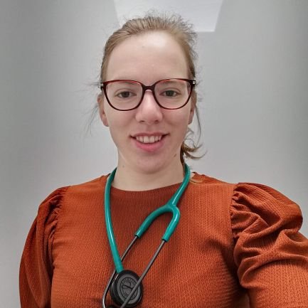 Dr Laura Owler Profile