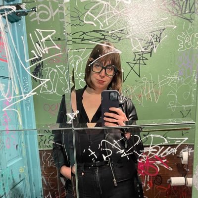 Emmy award winning producer || writer + producer || currently @cbsnews frm @nightline, @vicenews, she/her
@caitbladt.bsky.social