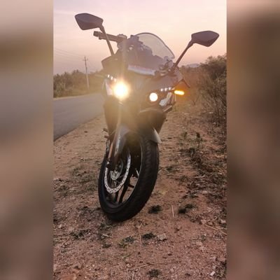 ArifPulsarrs408's profile picture. Am a youtuber 
My channel name  MOTTO VLOGER IN KANNADA     https://t.co/XBZLqWpsyA