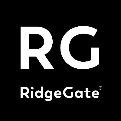 RidgeGate is a more natural approach to urbanism. Homes, office, retail, community events. An eco-smart lifestyle that blends city amenities and open space.