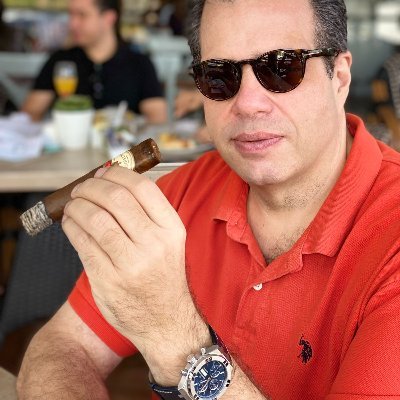 🇳🇱 Dutch Entrepreneur & Cigar Maker at https://t.co/tvlg466S9o 🇩🇴 #Cigars