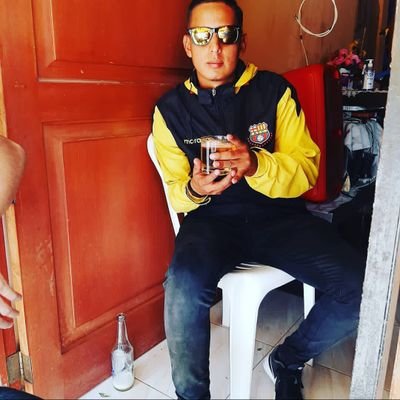 Soy hincha del Barcelona s.c. amarillo de 💛🇧🇪🍻⚽️🏆🎺vamos por la ⭐17