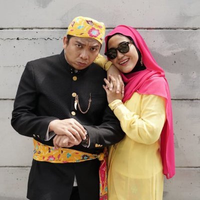 rainbow1701's profile picture. CAPRICORN 🐏. Mrs. Malik👰.
Photography ,Traveling, Cooking, Eating, and shopping 💜💜