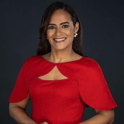 Dominicana. Emmy Award Winning News Reporter Univision 41 NY. Y lo más importante soy una hija bendecida por Dios! Opinions here are my own.