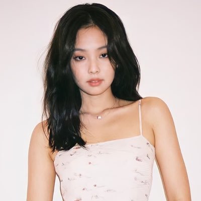 yienm4rk's profile picture. moved to @327jieun