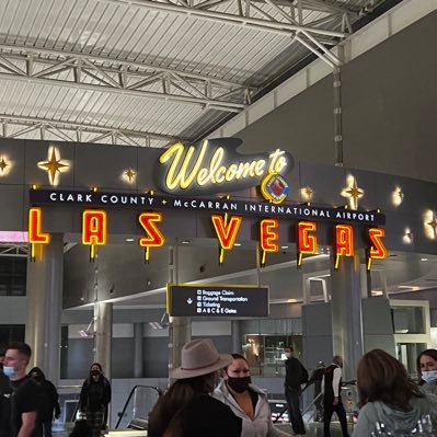 MN is home, but I love Vegas and traveling! 🏳️🌈🎰🐝✈️🛳🏨🏝🍔🌮🥗🏦