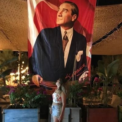 bailaringrelas's profile picture. All is well☀️

 2021-2022 LİG ŞAMPİYONU🏆

TRABZONSPOR ﺦ

Mustafa Kemal ATATÜRK 🖤