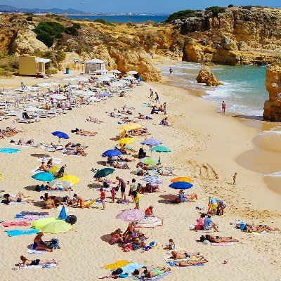 Bond2035's profile picture. Global Citizen, who loves qualityful world cinema, quality video content, good books and good music.