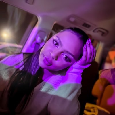 Rayyomah's profile picture. a Woman in search of a word.