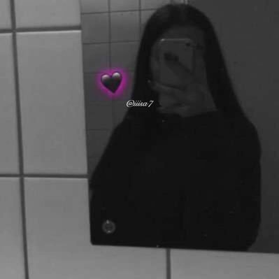 iiisa7's profile picture. 