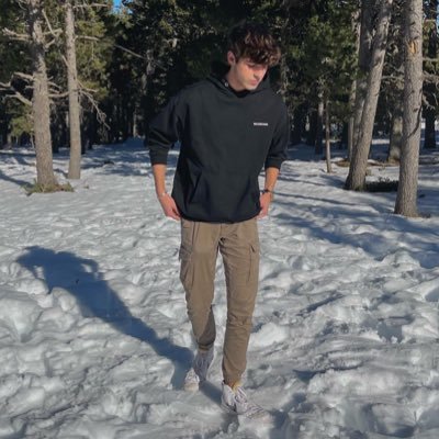 guillem_caso's profile picture. hey, it’s just for gossip & mental issues