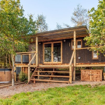 A truly unique luxury glamping holiday in Northumberland with relaxation and well-being at its heart, then Hillside Huts & Cabins is for you.