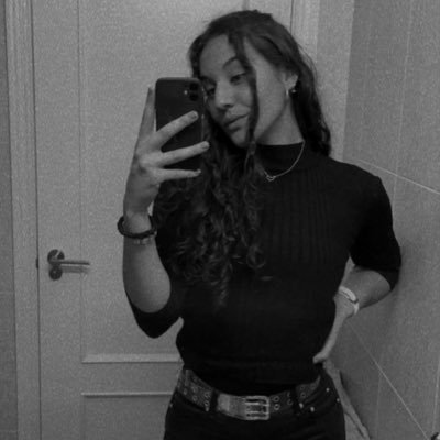 sarah_velardiez's profile picture. ☀️