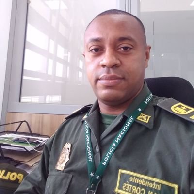 Intendente Policia Nacional de Colombia, Especialista en Estudios de Nivel De Riesgos, Asesor en Seguridad Personal y Seguridad Física, Estudiante De Derecho...