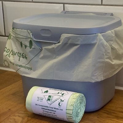 Suppliers of fully certified Compostable caddy liners and compostable bin liners for food waste. Available to purchase via https://t.co/lKdQVlVTgr