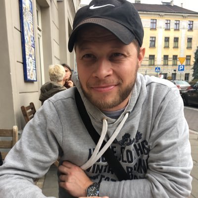 pawelseweryn7's profile picture. 🎼🎹⚽️♟⌚️🚴🥃