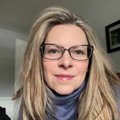 smschoen16's profile picture. Teacher