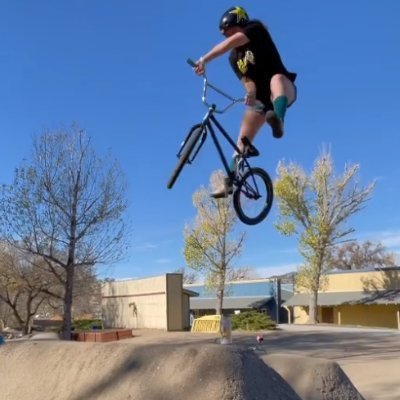 Jesse Gregory

BMX rider from SoCal

Peddling, jumping and tryin' huck it for
#RockstarEnergy 
#SandMbikes 
#S1helmets
#TheSpaceBrace

@lilbmxwolf on IG!