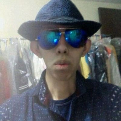 busco novio q me ame cómo yo tanbn q sea mayor q yo yo tengo 25 años soy pasivo virgen