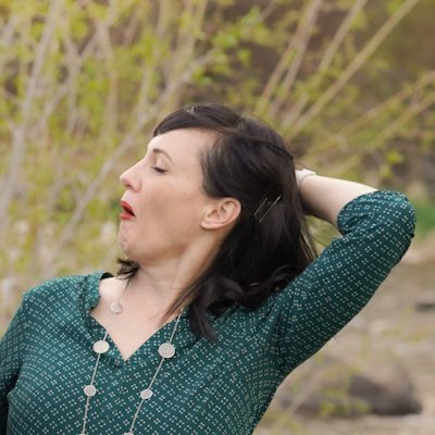jewish author | therapy person | psych drug dealer
BLACK BIRD, BLUE ROAD (9/20/22): a girl, a boy, & a demon go on a medieval road trip + hijinks ensue