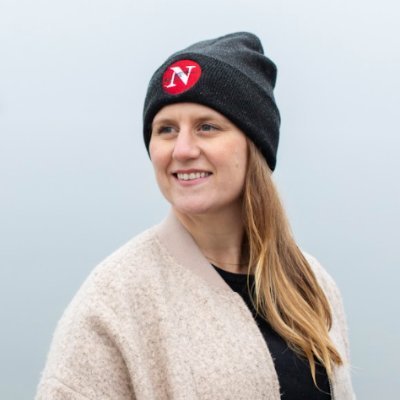 Leading the B.C. team @thenarwhalca. Past: @TheDiscourse @IndigiNewsMedia @cbcmarketplace #PoynterWomanLeader.