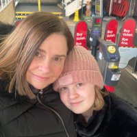 anne g (@anneg45738105) 's Twitter Profile