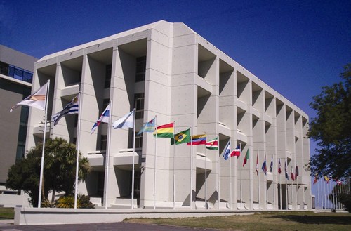 Organización Internacional para el Desarrollo Postal Regional, fundada en 1911, con sede en Montevideo y 27 países miembros.